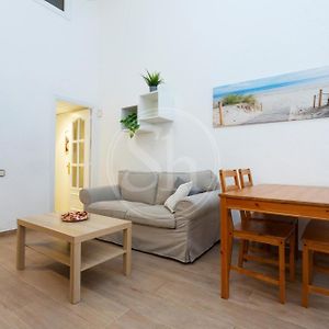 Practico Apartamento Cerca De Estacion De Sants